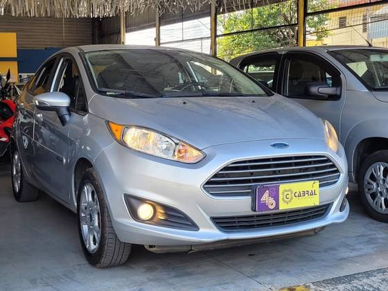 FORD FIESTA 1.6 SE SEDAN 16V FLEX 4P POWERSHIFT